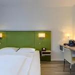 Mercure Bristol Stuttgart 4* 진델핑겐