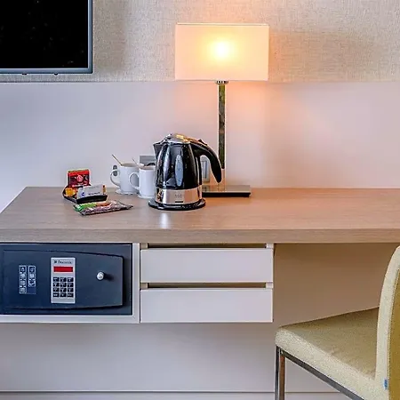 Hotel Mercure Bristol Stuttgart 4*