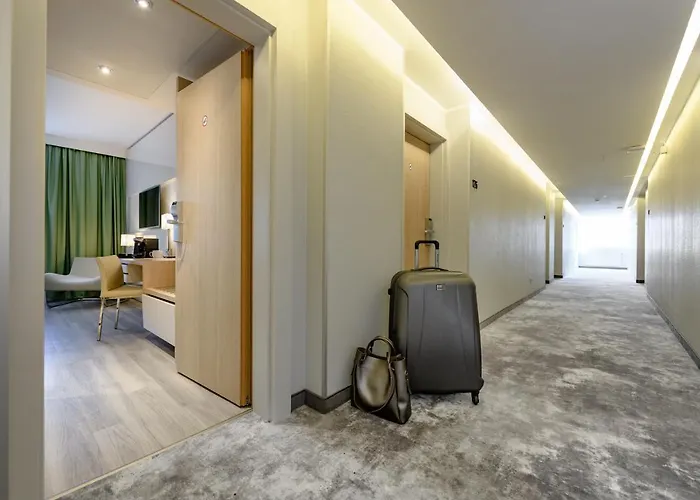 Mercure Bristol Stuttgart 4* شيندلفينجن